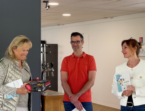 Remise de la Nintendo, don de Cyril, collaborateur chez EQUALINE